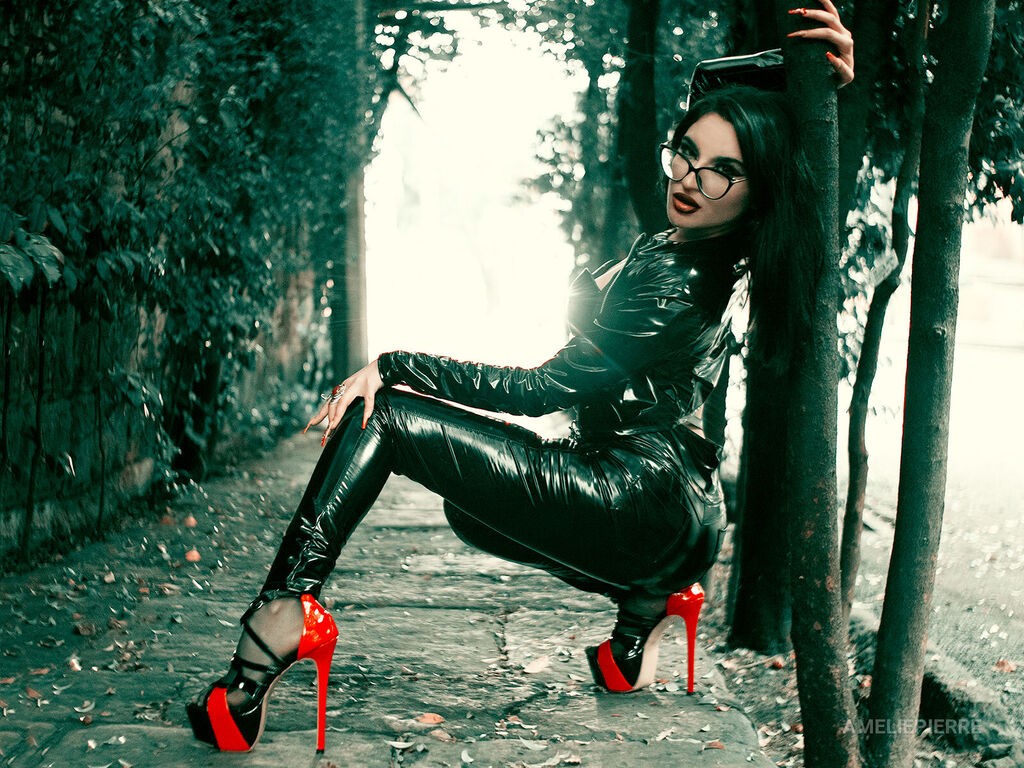 AmeliePierre's profile - Image n°2