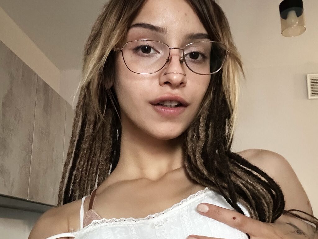 Amelishe' profilo - Immagine n°1