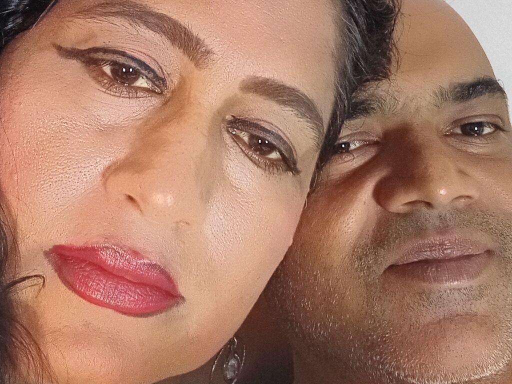 Perfil con Amiladamayanthi - Imagen  n°1