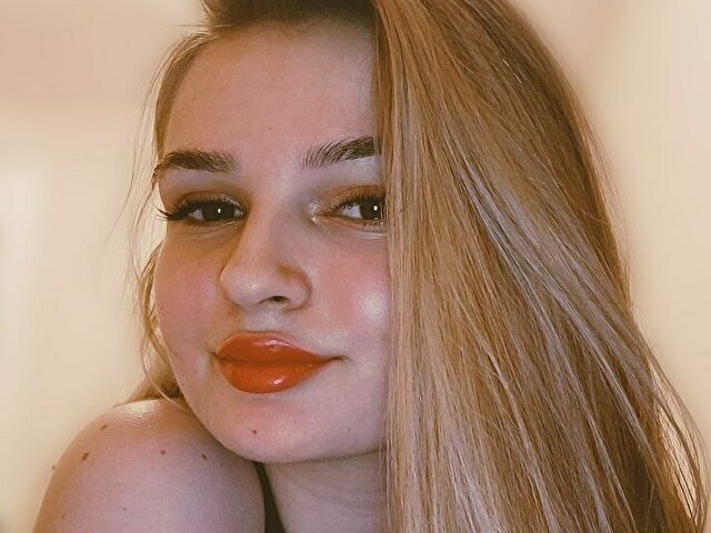 Amilly's profile - Image n°1