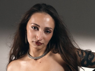 Sexo por webcam con Amiramartin