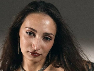 Webcam sex with AmiraMartin