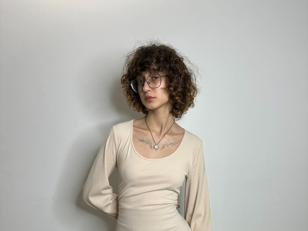 Amitychesbrough's profile - Image n°0