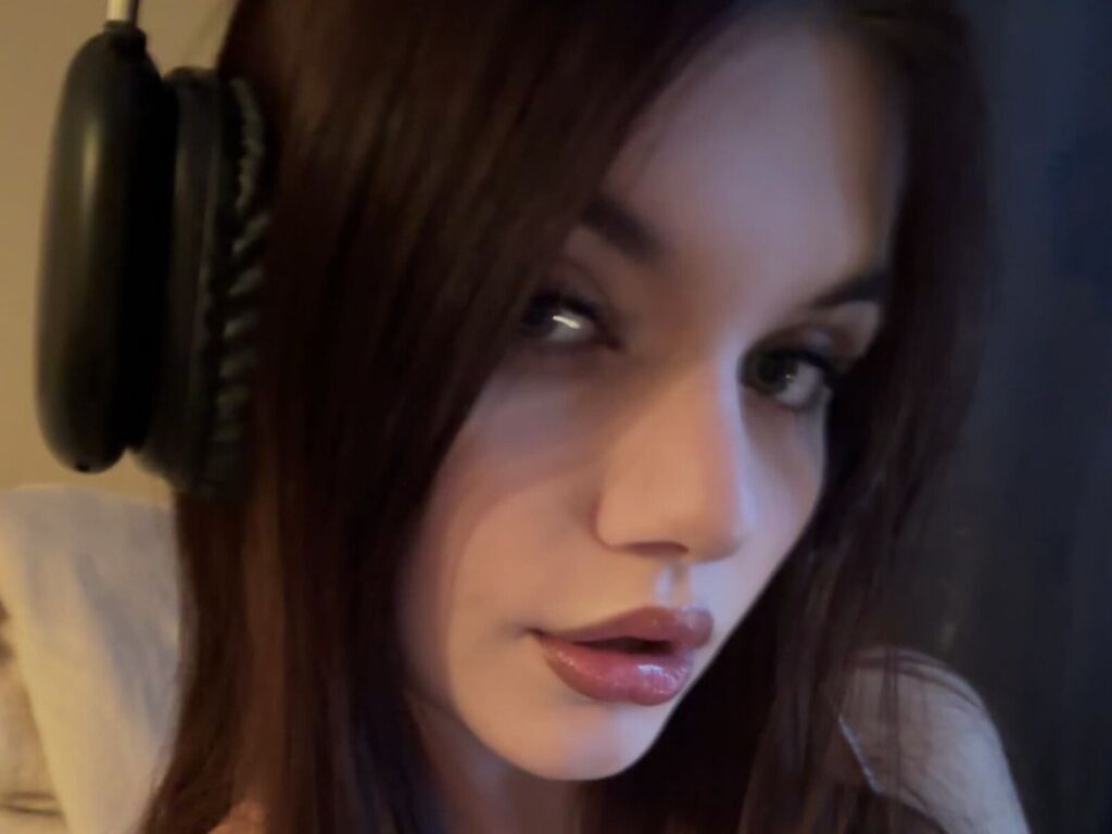 Ammyklovert's profile - Image n°2