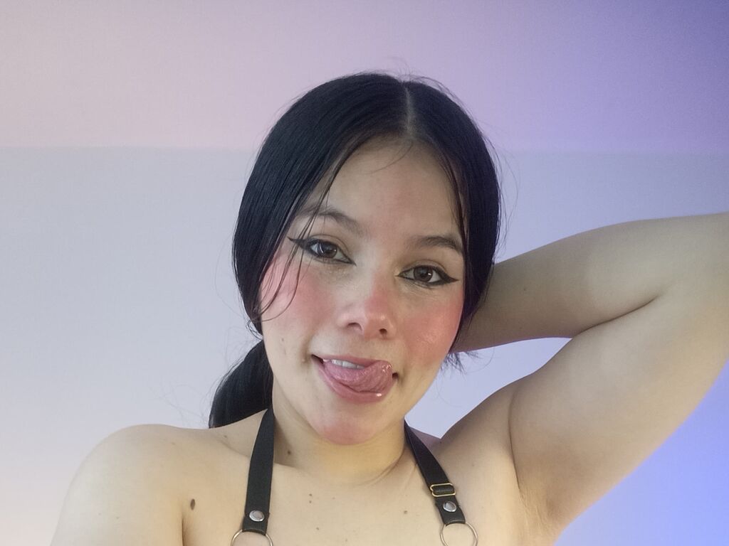 Ammymadisson's profile - Image n°1