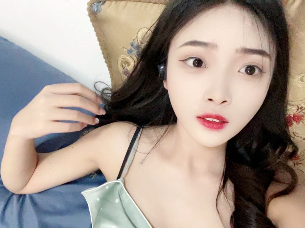 Amycecily's profile - Image n°4