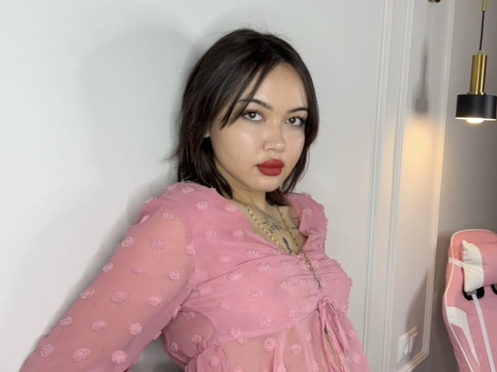 Amydaly's profile - Image n°0