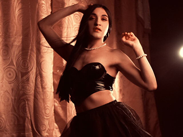 AmyHardCock's profile - Image n°2