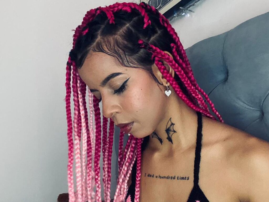 Amyhil's profile - Image n°0