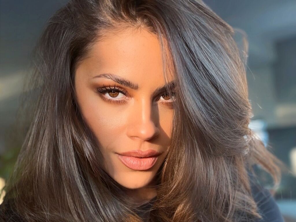 AnaMathers's profile - Image n°1