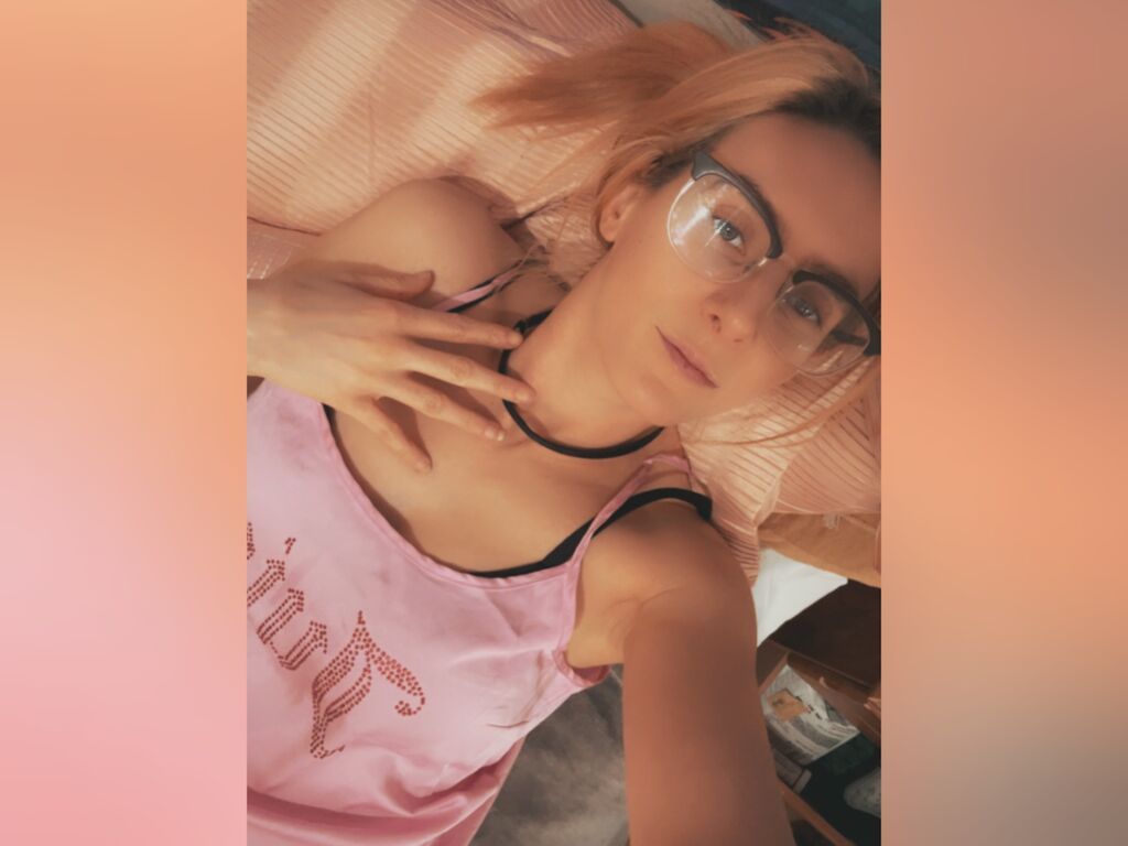anastasialynn's profile - Image n°1