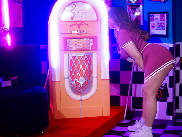 Anawhite's profile - Image n°17