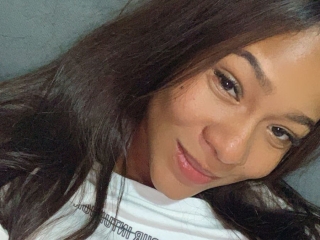 Anazorellasexy19's Sexcam