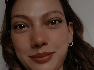 Live Sex Andreaa00