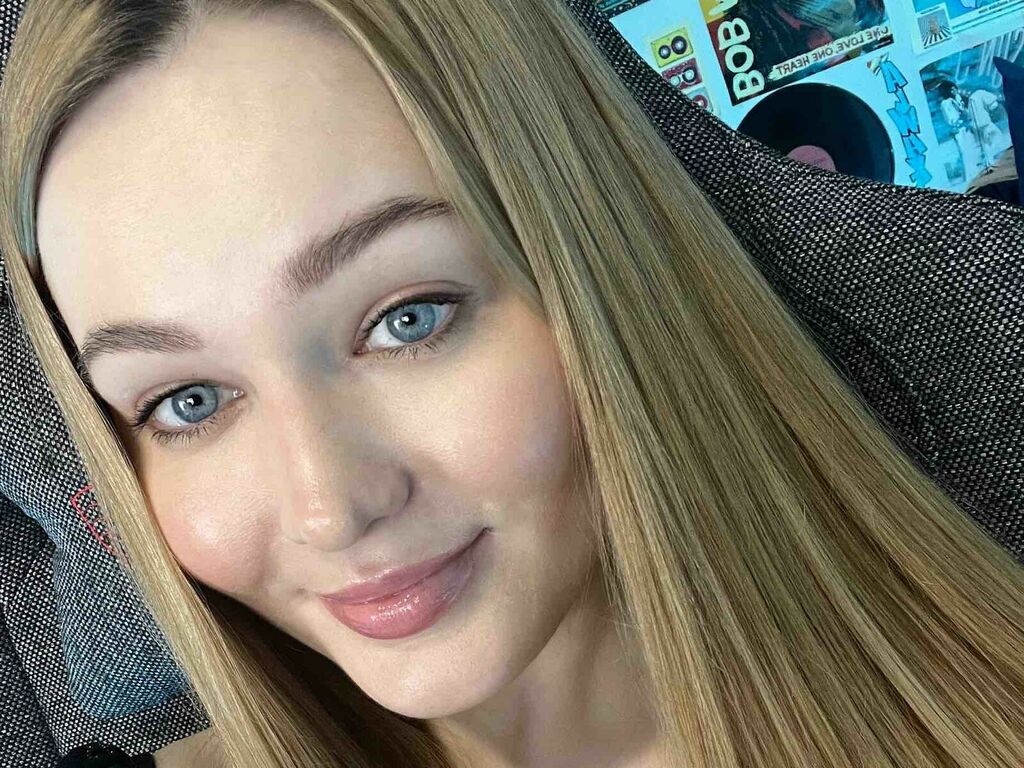 Andreajohnston's profile - Image n°1