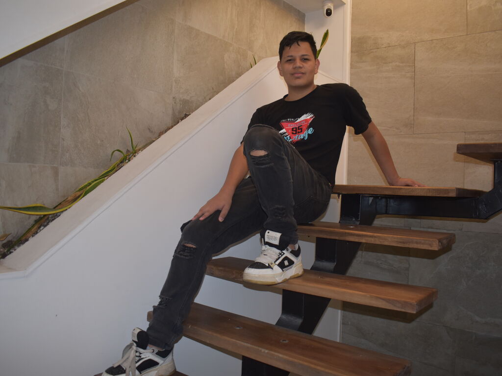 Andrewlevanss's profile - Image n°1