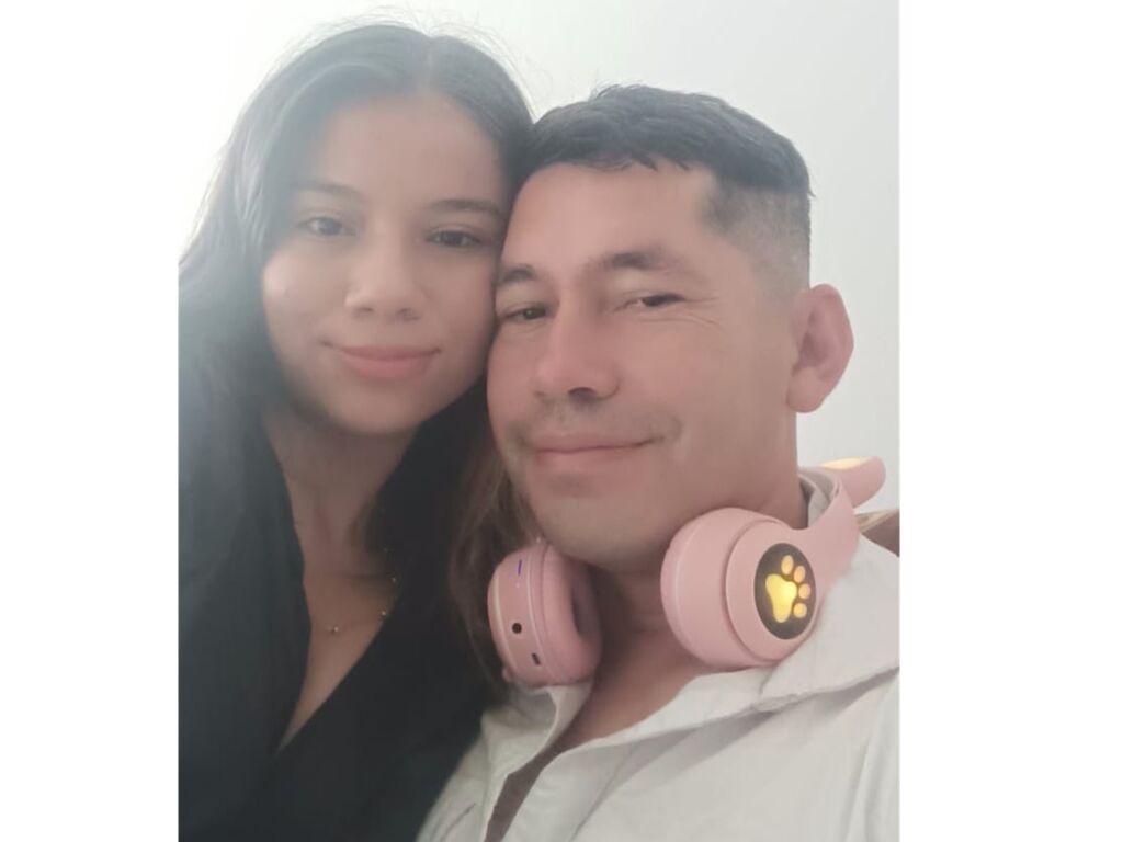 Perfil con Andrewyemili - Imagen  n°1