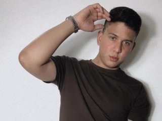 Andrez_Alvarez's Sexcam