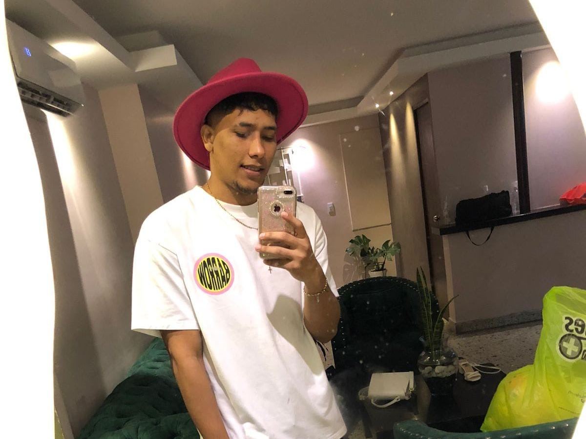 Andryhot19's profile - Image n°0