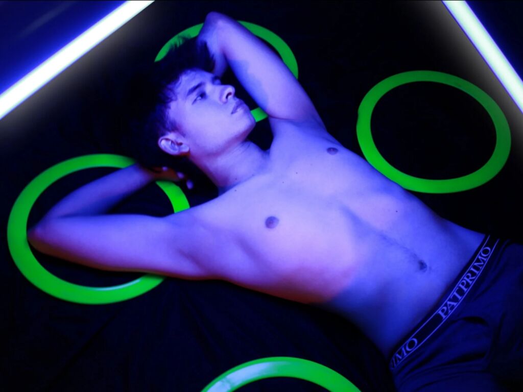 Andylaiton's profile - Image n°0
