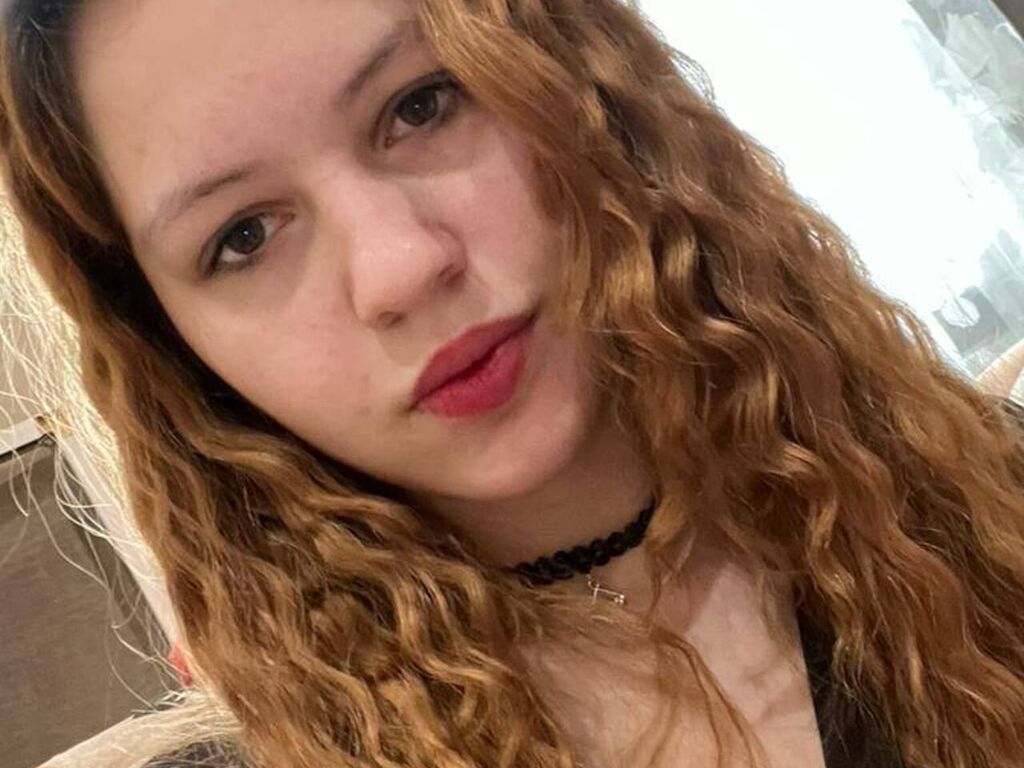 Perfil con Angelacora - Imagen  n°0