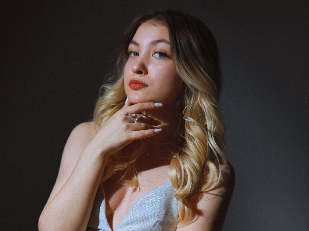 Profil de Angelamy - Photo n°0