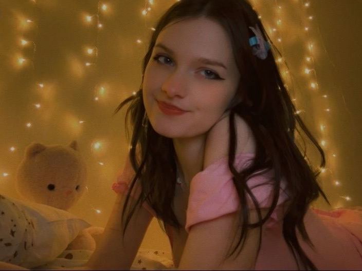 Angelanniee's profile - Image n°1