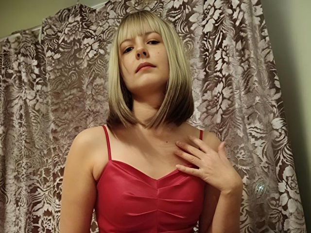 AngelaRoxyx's profile - Image n°9