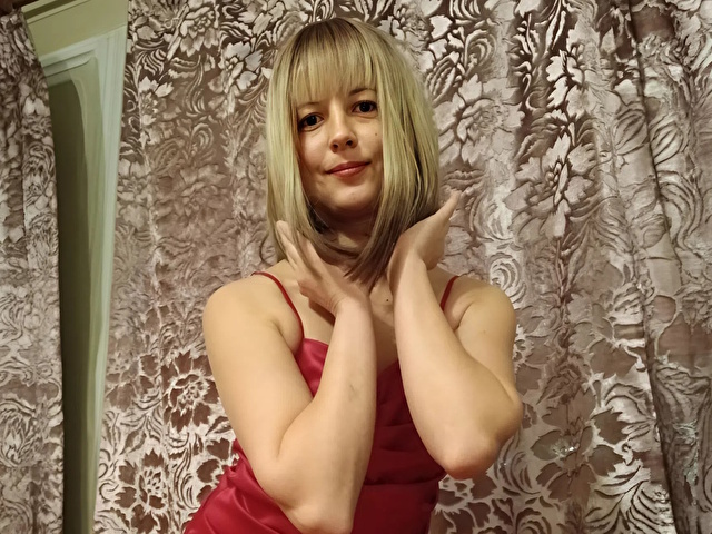 AngelaRoxyx's profile - Image n°14