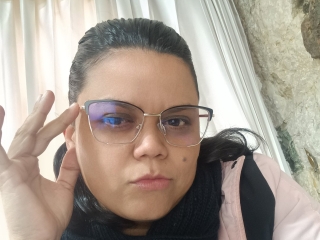 Sexo por webcam con Angelikxxx