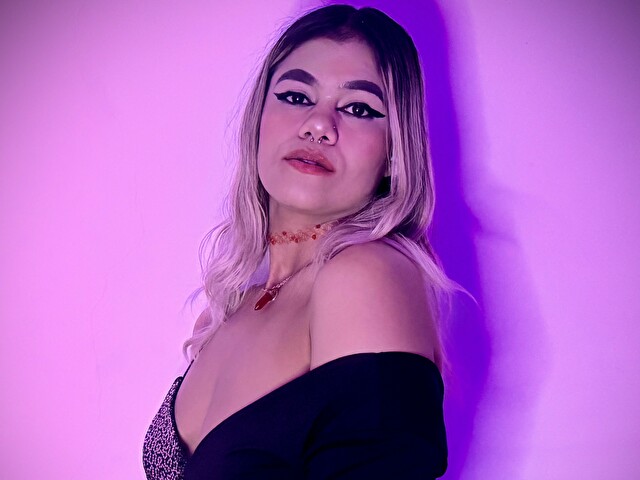 Angelinad's profile - Image n°2