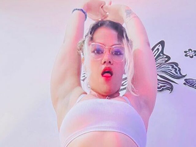 Angelinad's profile - Image n°21