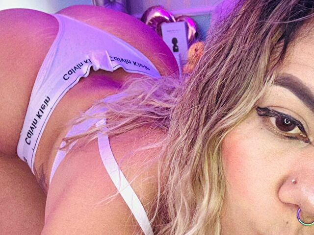 Angelinad's profile - Image n°17