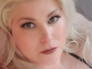 Sexo por webcam con Angellioncourt