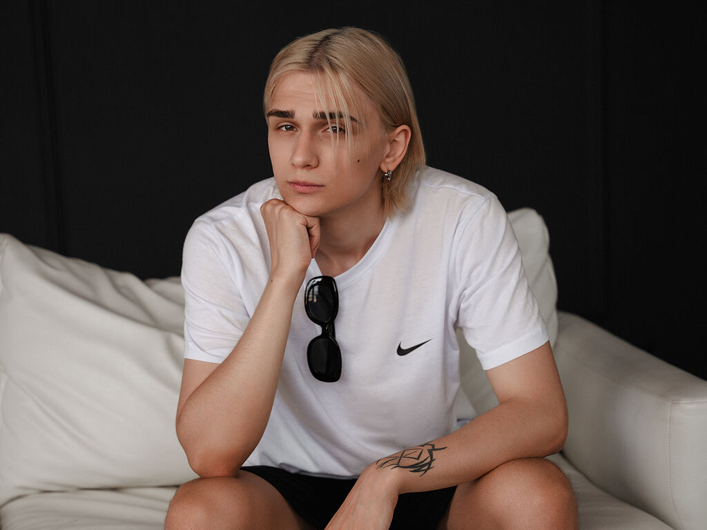 Angelmorell's profile - Image n°3