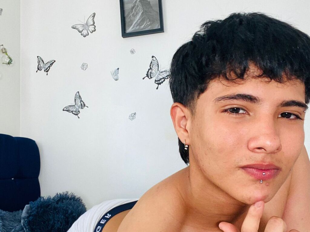 Angelocardona's profile - Image n°0