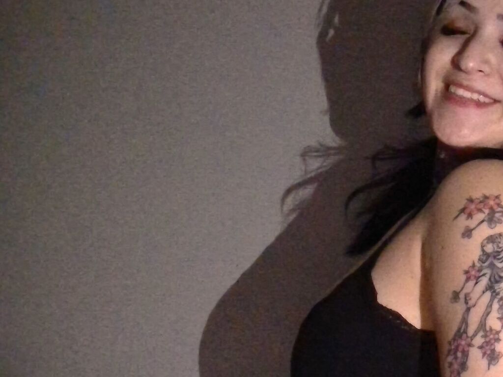 Angelrayne's profile - Image n°1