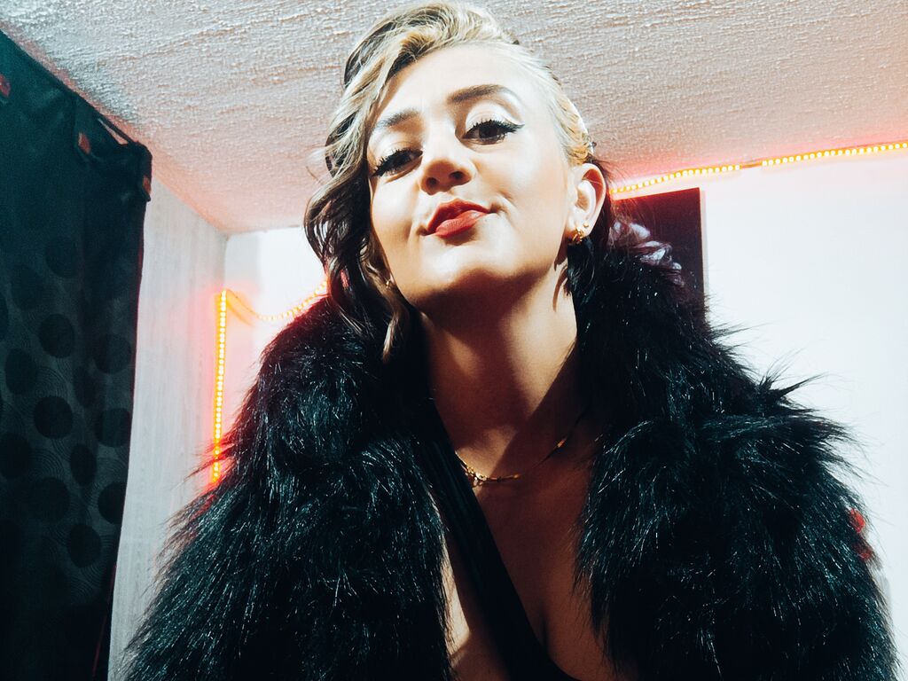 Angelyspencer's profile - Image n°3