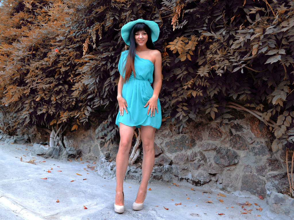 Angiebright's profile - Image n°3