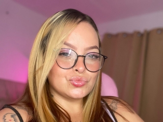 Sexo por webcam con Angiegxx