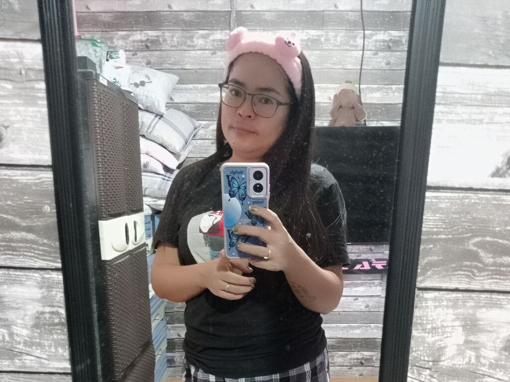 Angielopez's profile - Image n°0