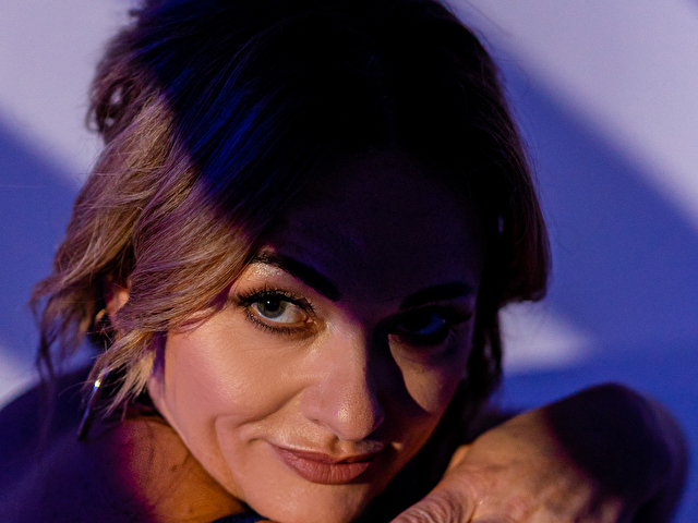 Perfil con anita - Imagen  n°5