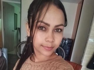 Aniurcasexxcm101's Sexcam