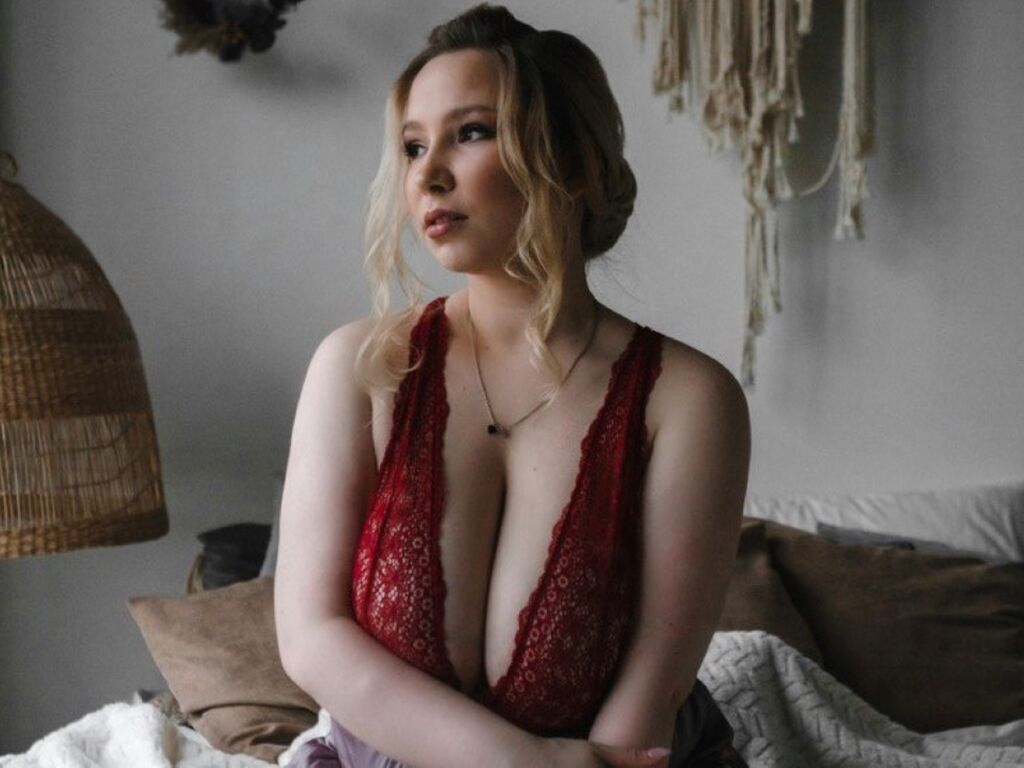 Annaaddington's profile - Image n°4