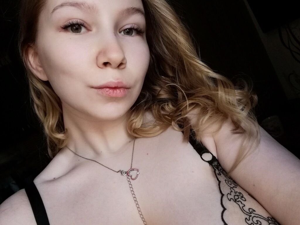 Annaaddington's profile - Image n°2