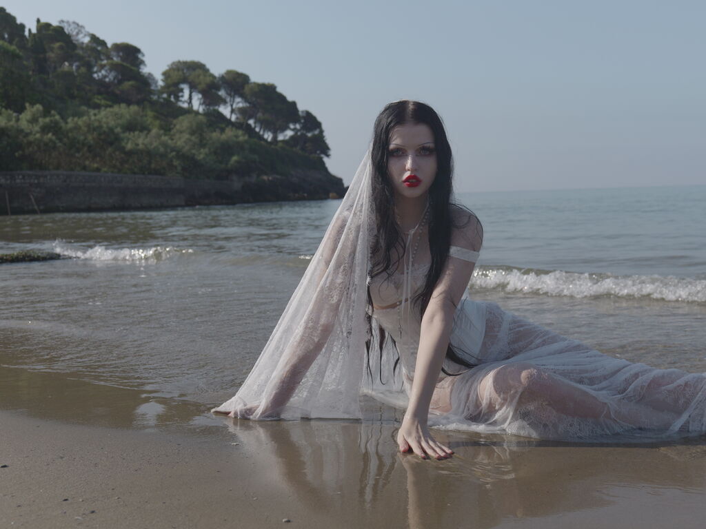 Annacyphre's profile - Image n°1