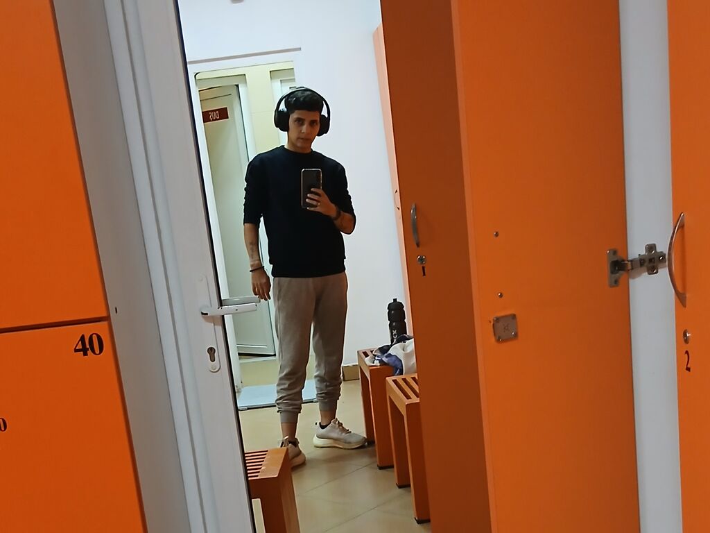 Annagolub's profile - Image n°0