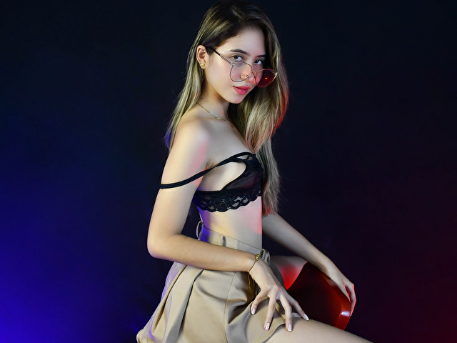 AnnaiF's profile - Image n°1