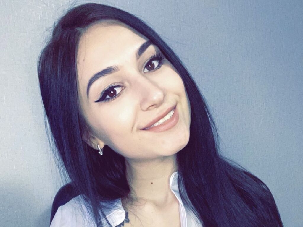 Annali's profile - Image n°0