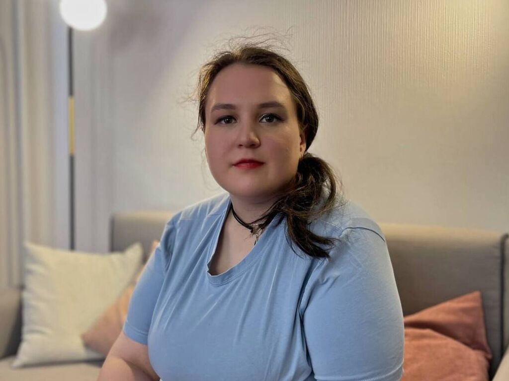Annamary's profile - Image n°0
